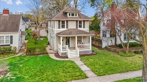 Tiny photo for 1028 S 4th Street, St. Charles, IL 60174 (MLS # 12620717)