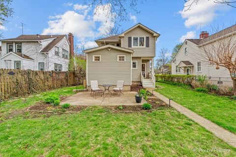 Tiny photo for 1028 S 4th Street, St. Charles, IL 60174 (MLS # 12620717)