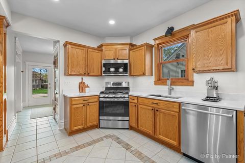 Tiny photo for 1028 S 4th Street, St. Charles, IL 60174 (MLS # 12620717)