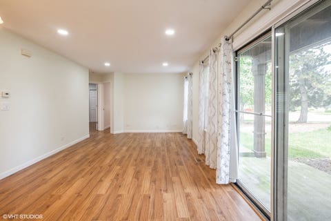 Tiny photo for 1051 Rockport Drive #1051, Carol Stream, IL 60188 (MLS # 12722143)
