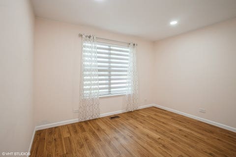 Tiny photo for 1051 Rockport Drive #1051, Carol Stream, IL 60188 (MLS # 12722143)