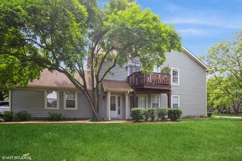 Photo of 1051 Rockport Drive #1051, Carol Stream, IL 60188 (MLS # 12722143)