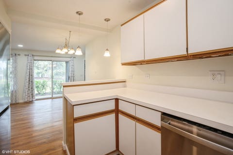 Tiny photo for 1051 Rockport Drive #1051, Carol Stream, IL 60188 (MLS # 12722143)