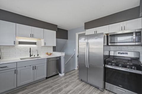 Tiny photo for 2469 Parkwood Lane, Des Plaines, IL 60018 (MLS # 12572768)