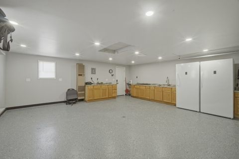 Tiny photo for 2469 Parkwood Lane, Des Plaines, IL 60018 (MLS # 12572768)