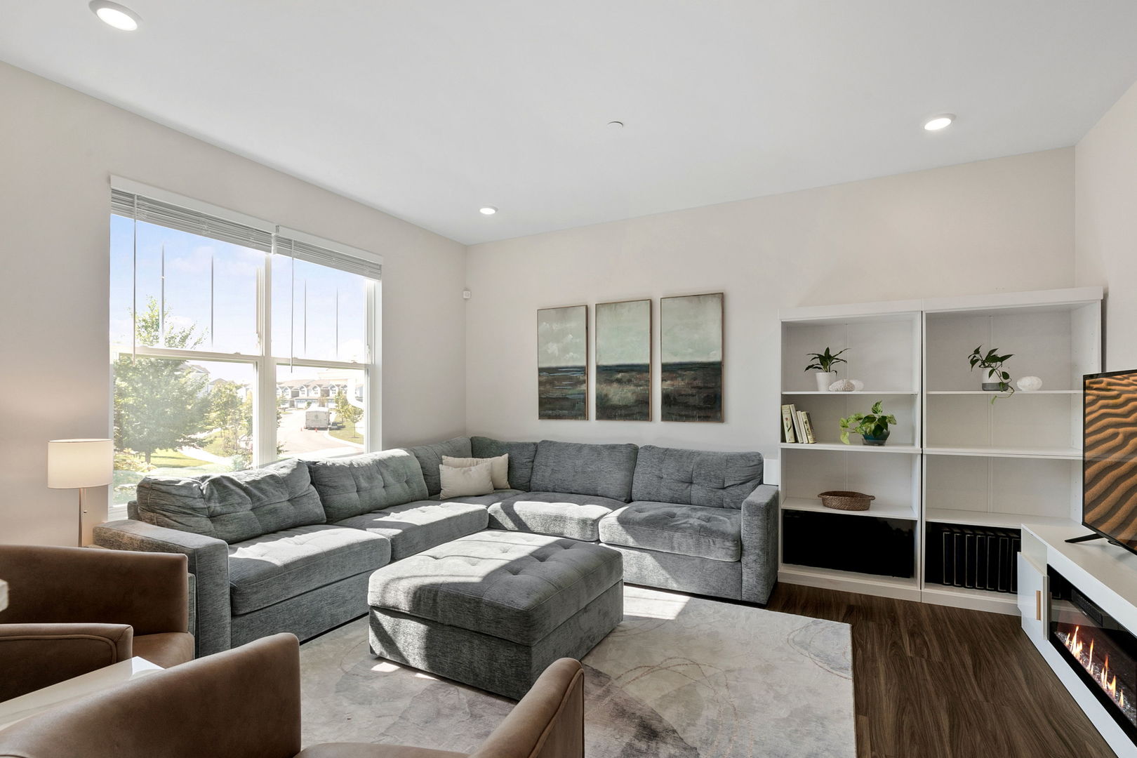 2732 Fieldcrest Drive