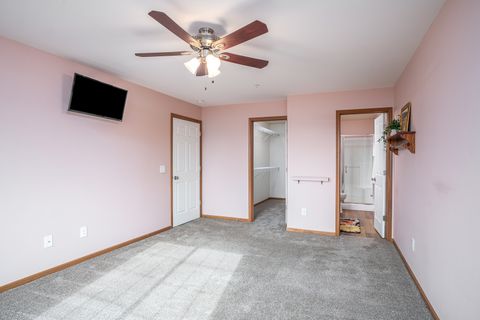 Tiny photo for 210 E Franklin Street #101, Eldridge, IA 52748 (MLS # 12549160)
