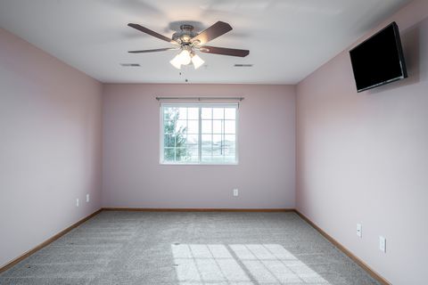 Tiny photo for 210 E Franklin Street #101, Eldridge, IA 52748 (MLS # 12549160)