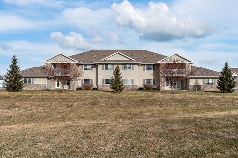 Photo of 210 E Franklin Street #101, Eldridge, IA 52748 (MLS # 12549160)
