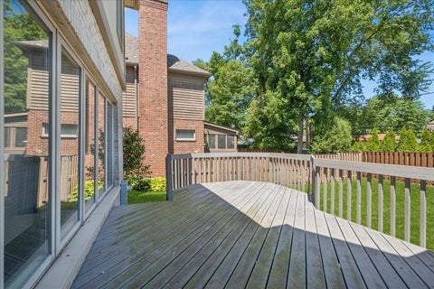 Tiny photo for 3780 Timbers Edge Lane, Glenview, IL 60025 (MLS # 12627447)