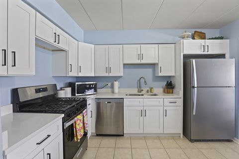 Tiny photo for 7301 Evergreen Drive #2B, Orland Park, IL 60462 (MLS # 12603541)