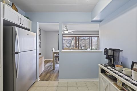 Tiny photo for 7301 Evergreen Drive #2B, Orland Park, IL 60462 (MLS # 12603541)