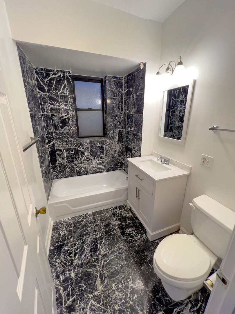 115 E 60th Street 2