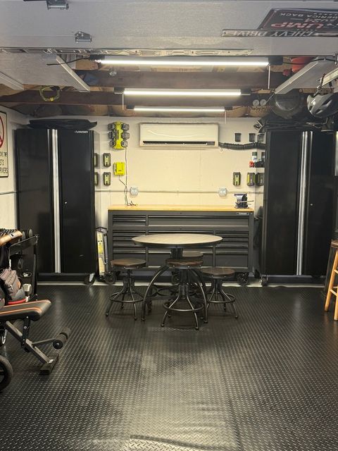 Tiny photo for 949 Kenyon Street, Downers Grove, IL 60516 (MLS # 12619325)