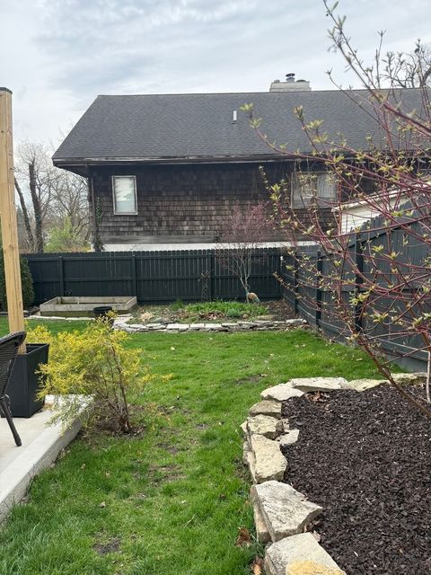 Tiny photo for 949 Kenyon Street, Downers Grove, IL 60516 (MLS # 12619325)