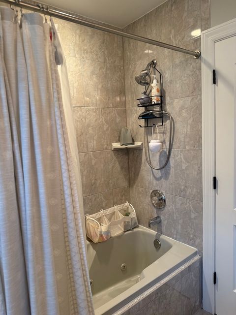 Tiny photo for 949 Kenyon Street, Downers Grove, IL 60516 (MLS # 12619325)