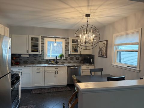 Tiny photo for 949 Kenyon Street, Downers Grove, IL 60516 (MLS # 12619325)