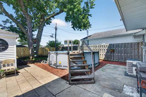 Tiny photo for 8856 S Komensky Avenue, Hometown, IL 60456 (MLS # 12691339)
