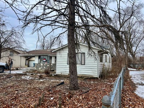 Tiny photo for 109 W 157th Place, Harvey, IL 60426 (MLS # 12513941)