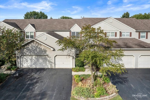 1460 FOXCROFT DR, AURORA, IL 60506 - Image 2a7e05eac34f6ca4f5901ac003a831ba/3894507956