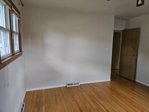 Tiny photo for 1133 E SAYLES Drive, Palatine, IL 60074 (MLS # 12482409)