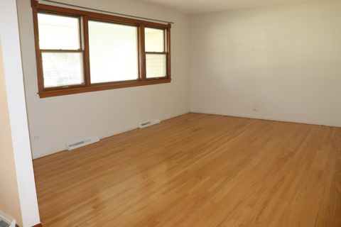 Tiny photo for 1133 E SAYLES Drive, Palatine, IL 60074 (MLS # 12482409)