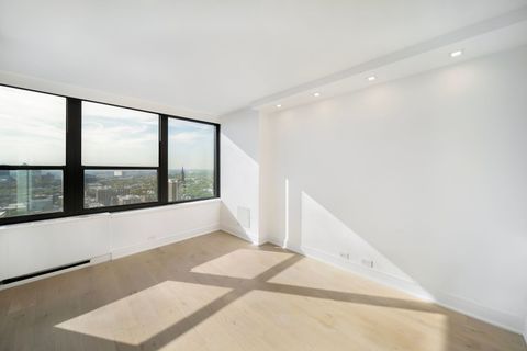 Tiny photo for 1560 N Sandburg Terrace #2705J, Chicago, IL 60610 (MLS # 12487968)