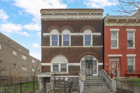 2737 W Congress Parkway Chicago IL 60612