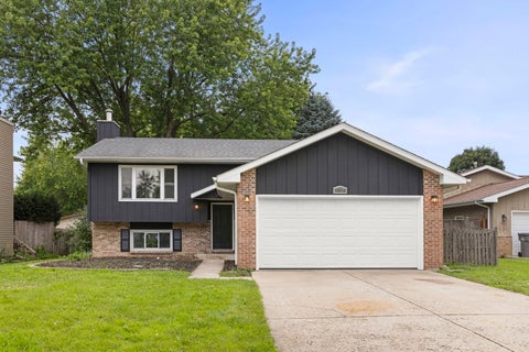 Tiny photo for 13716 S Amherst Court, Plainfield, IL 60544 (MLS # 12726468)