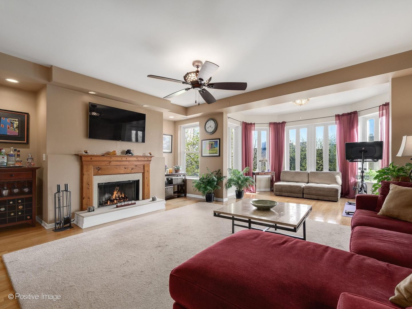 822 W Agatite Avenue 3E
