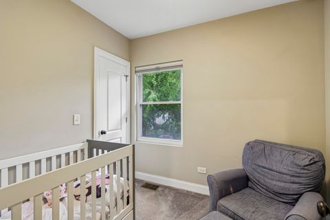 Tiny photo for 743 S Lombard Avenue, Oak Park, IL 60304 (MLS # 12706423)