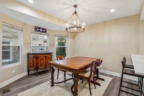 Tiny photo for 743 S Lombard Avenue, Oak Park, IL 60304 (MLS # 12706423)