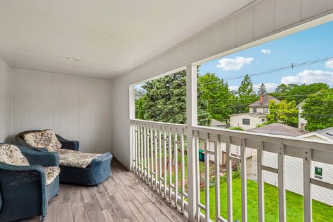 Tiny photo for 743 S Lombard Avenue, Oak Park, IL 60304 (MLS # 12706423)