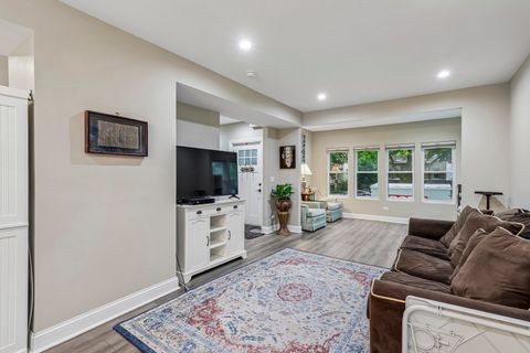 Tiny photo for 743 S Lombard Avenue, Oak Park, IL 60304 (MLS # 12706423)