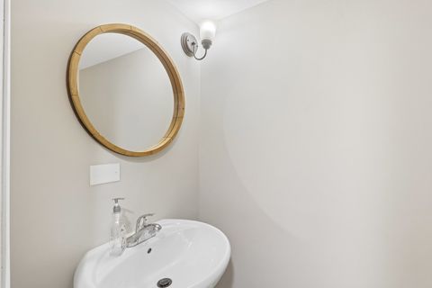 Tiny photo for 743 S Lombard Avenue, Oak Park, IL 60304 (MLS # 12706423)