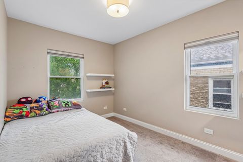 Tiny photo for 743 S Lombard Avenue, Oak Park, IL 60304 (MLS # 12706423)