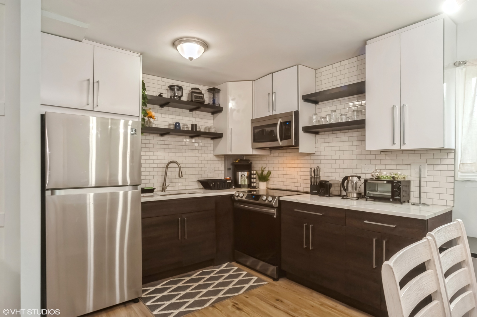2508 Algonquin Road 3