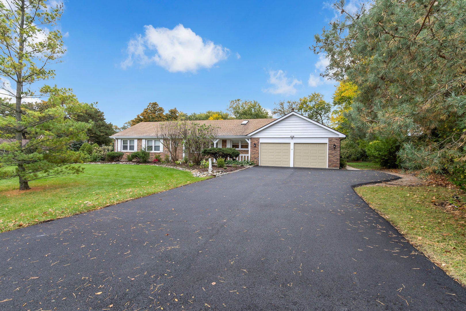 6 Lagoon Drive