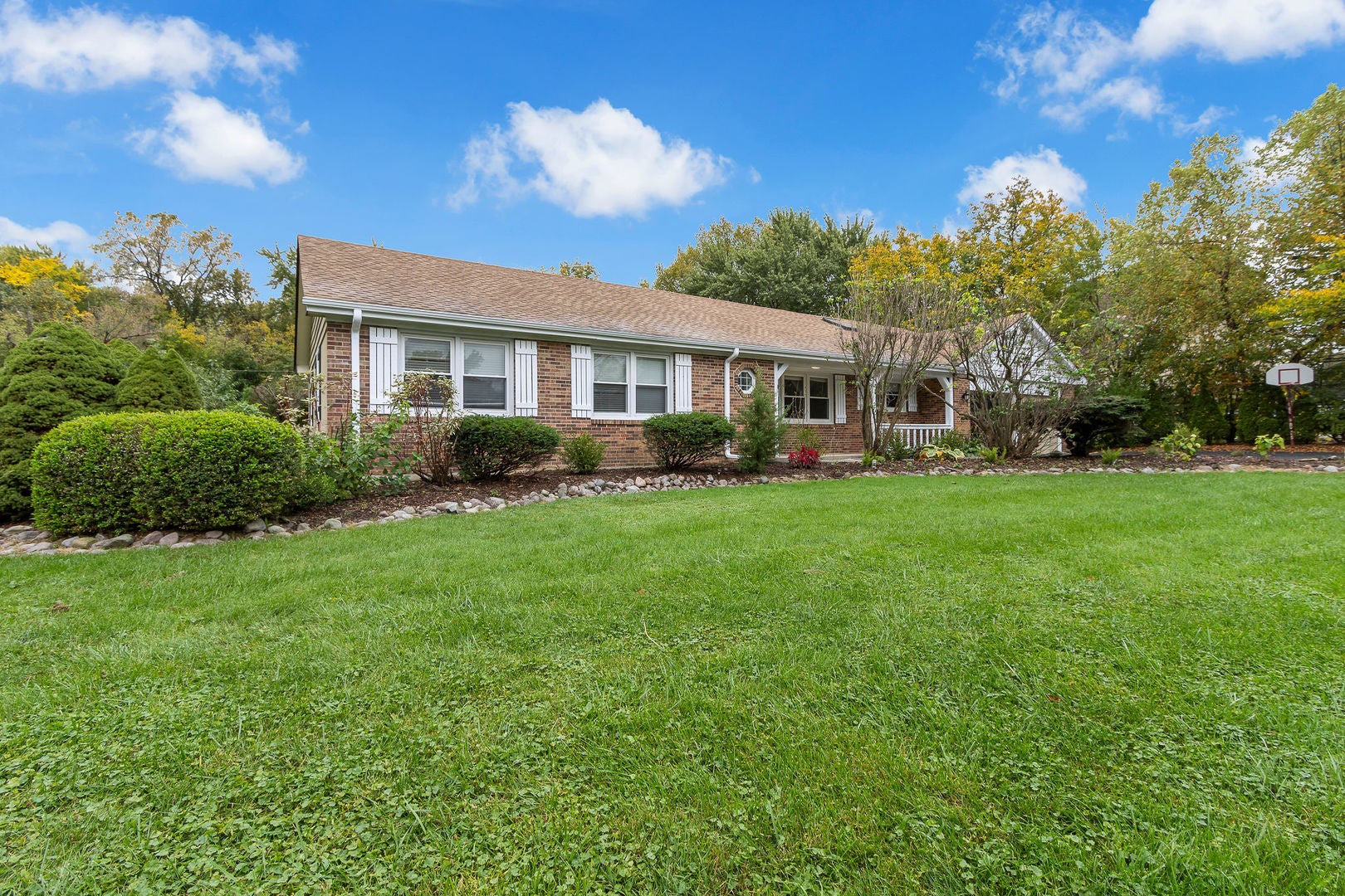 6 Lagoon Drive