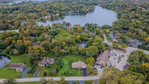 Tiny photo for 6 Lagoon Drive, Hawthorn Woods, IL 60047 (MLS # 12785796)