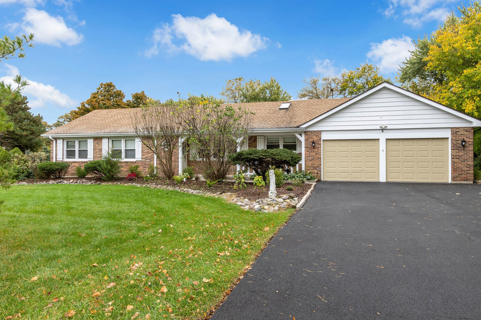 6 Lagoon Drive