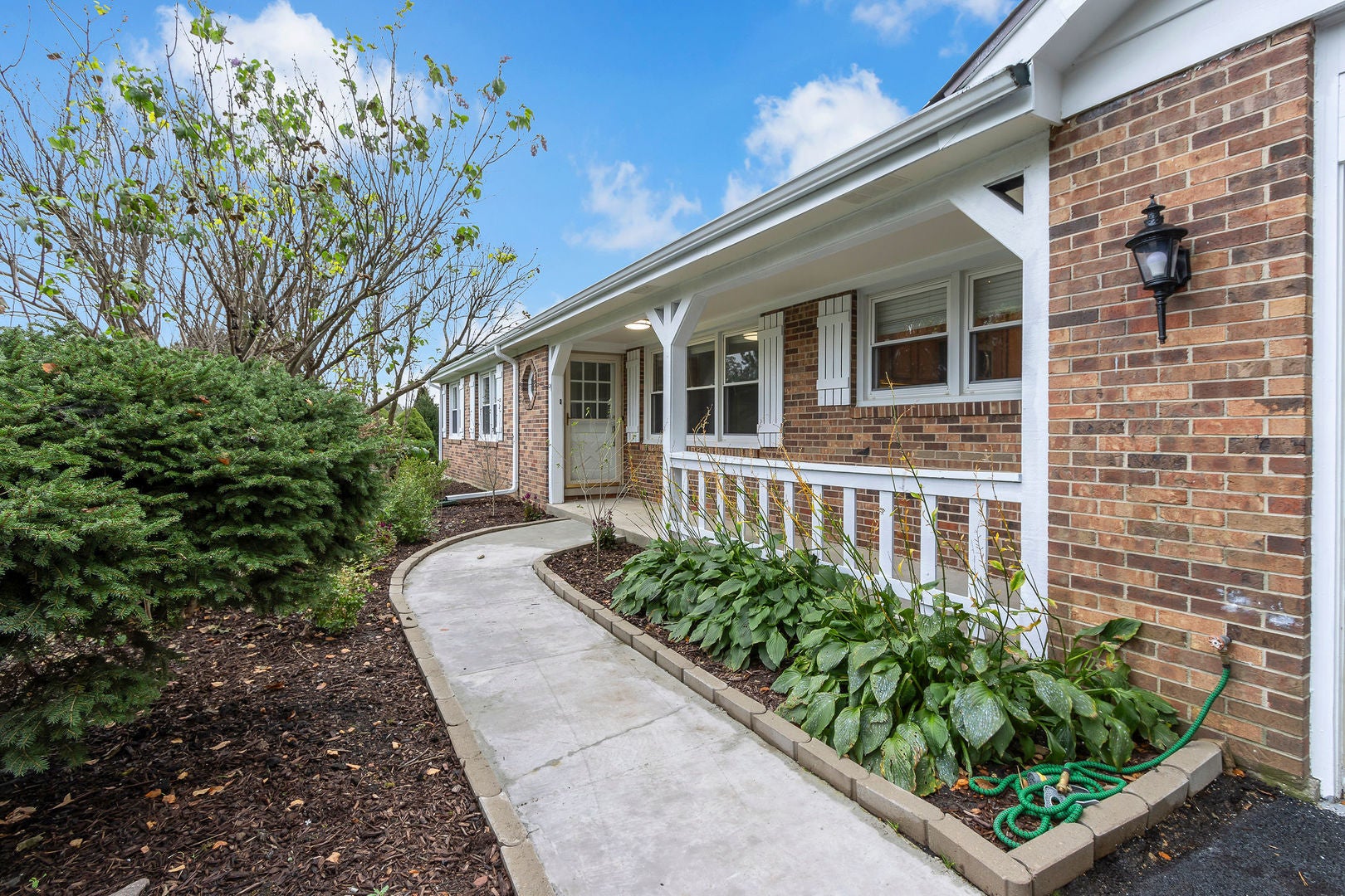6 Lagoon Drive