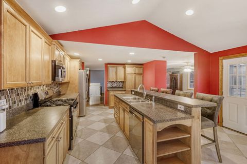 Tiny photo for 1413 Weyers Court, Schaumburg, IL 60193 (MLS # 12584979)