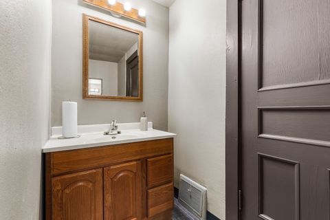 Tiny photo for 702 Cambridge Avenue, Rockford, IL 61102 (MLS # 12622703)