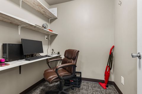 Tiny photo for 702 Cambridge Avenue, Rockford, IL 61102 (MLS # 12622703)