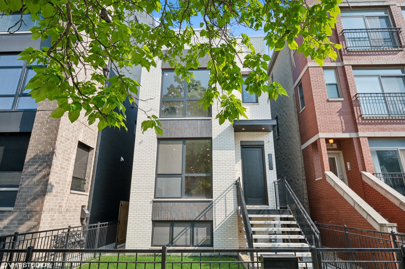1530 W Ohio Street
