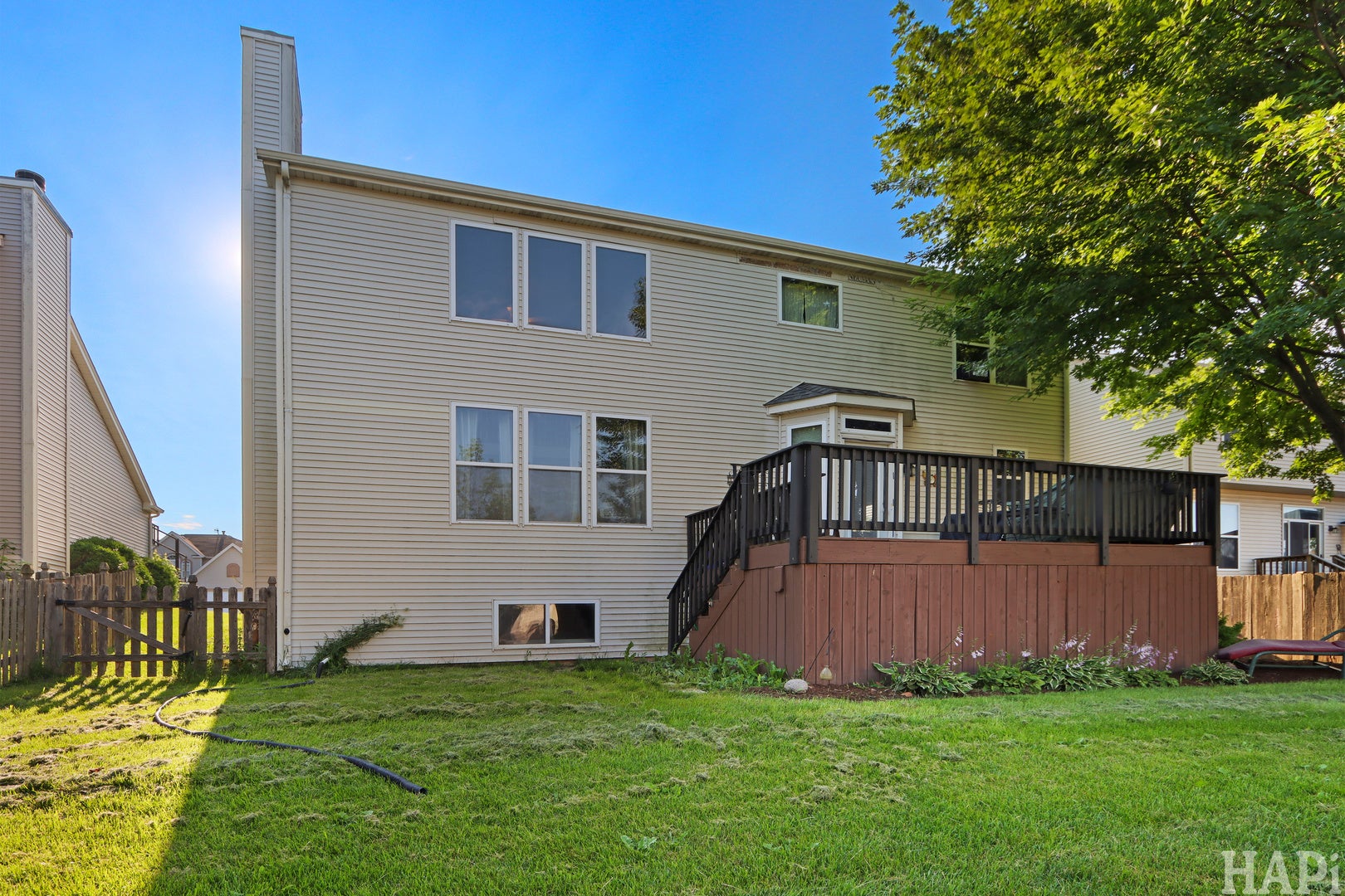 1999 W Windsor Drive