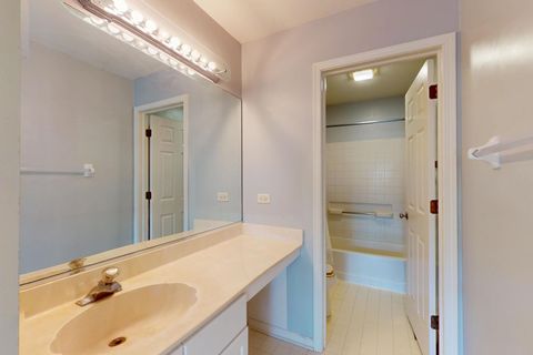 Tiny photo for 810 Vera Lane, Wheeling, IL 60090 (MLS # 12673788)