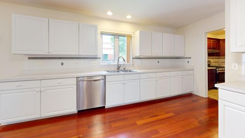 Tiny photo for 810 Vera Lane, Wheeling, IL 60090 (MLS # 12673788)