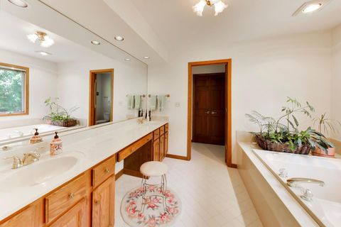 Tiny photo for 1204 kristin Drive, Libertyville, IL 60048 (MLS # 12696830)